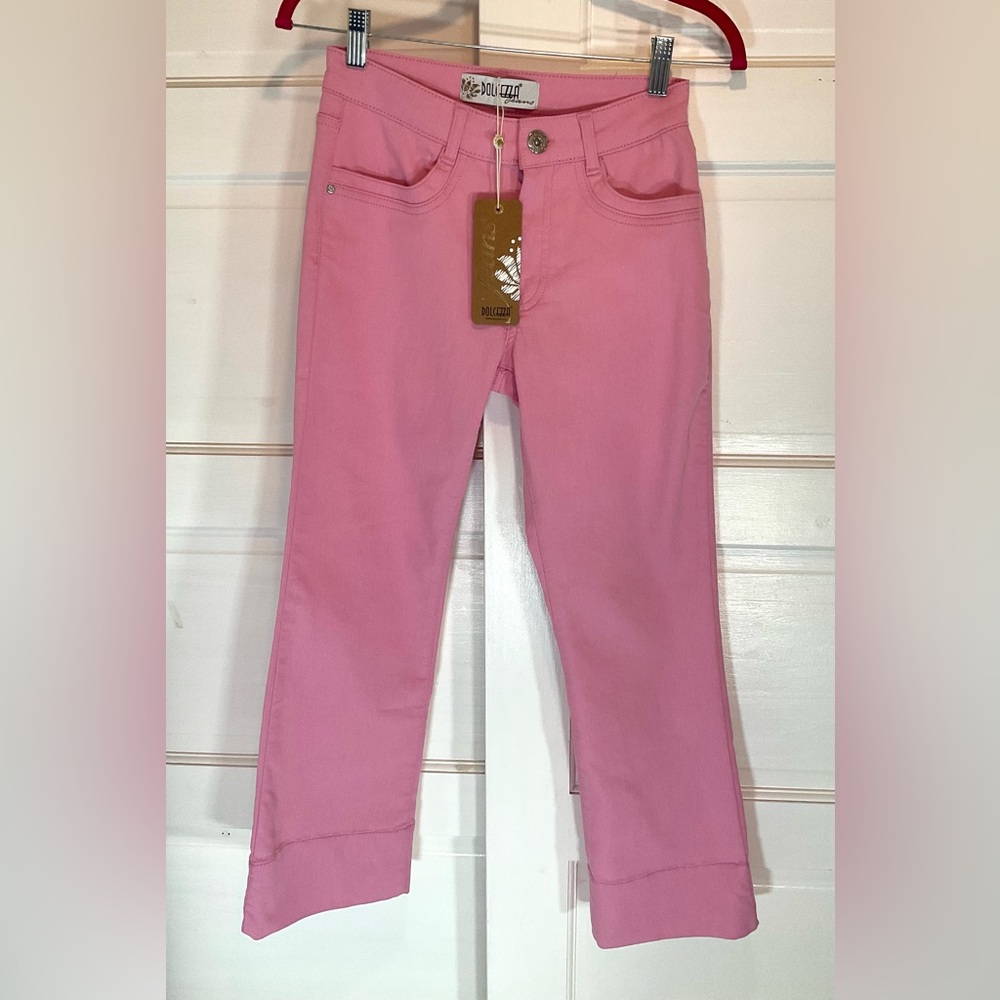 BUBBLE GUM PINK CROPPED JEANS